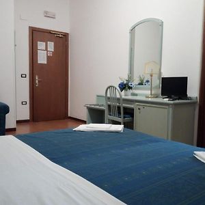 Superior  Beach Triple Room
