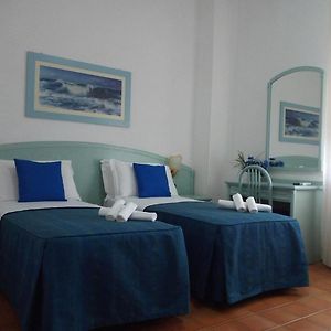 Superior  Beach Room